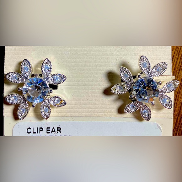 COPY - VINTAGE Napier screw-on Earnings.Excellent condition. - Picture 6 of 6